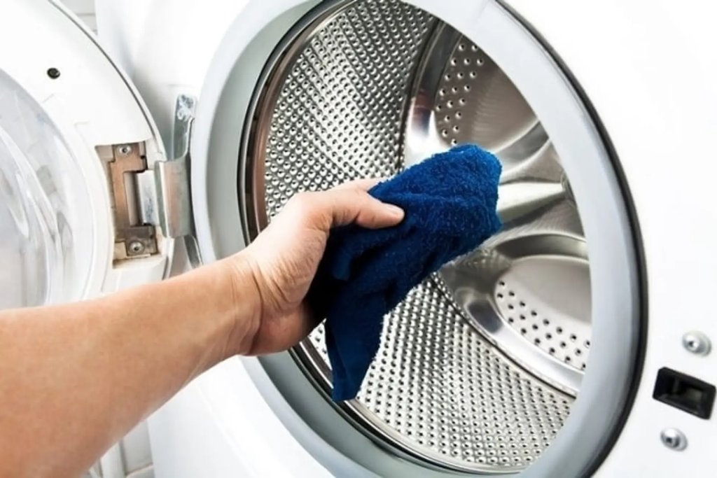 vệ sinh máy sấy quần áo tại nhà